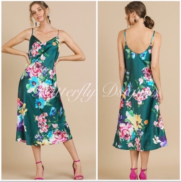 Umgee Dresses & Skirts - BNWT Umgee Satin Cami Slip Floral Dress, Sz M